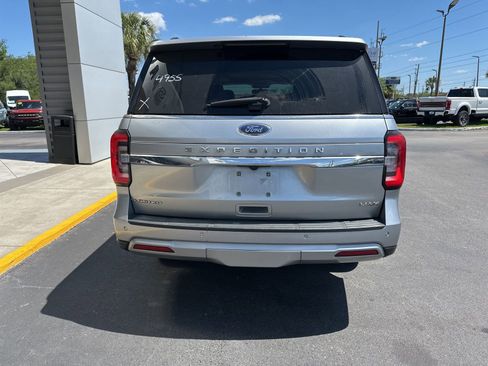 Used 2024 Ford Expedition Max Limited image 4