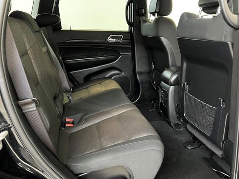 Certified 2020 Jeep Grand Cherokee Laredo image 16