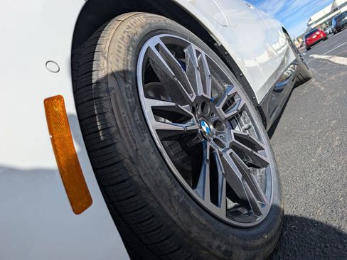 New 2026 BMW 550e xDrive w/ Premium Package image 9