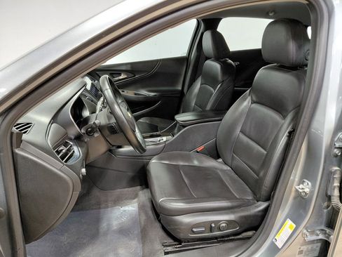 Used 2024 Chevrolet Malibu LT FWD image 3
