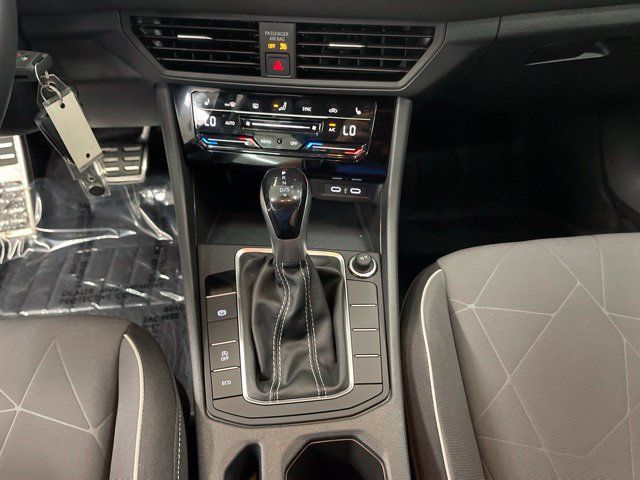 Used 2026 Volkswagen Jetta Sport FWD image 22