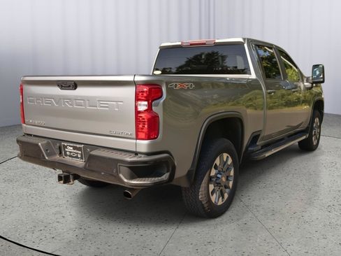 Used 2024 Chevrolet Silverado 2500 Custom w/ Custom Value Package AWD/4WD image 18