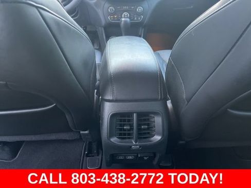 Used 2021 Jeep Cherokee Limited w/ Trailer Tow Group AWD/4WD image 16