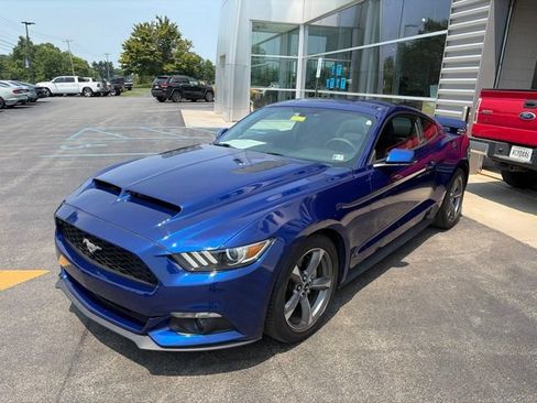Used 2015 Ford Mustang Coupe w/ Equipment Group 051A RWD image 2