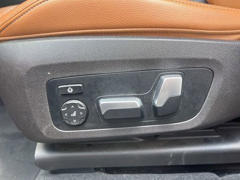 Used 2019 BMW X3 sDrive30i w/ Executive Package RWD image 18