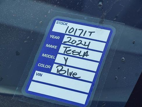 Used 2026 Tesla Model Y Long Range image 27
