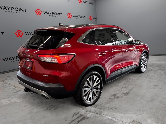 Used 2020 Ford Escape Titanium AWD/4WD image 17