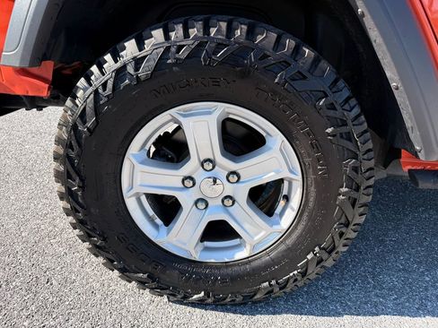 Used 2019 Jeep Wrangler Unlimited Sport S image 31