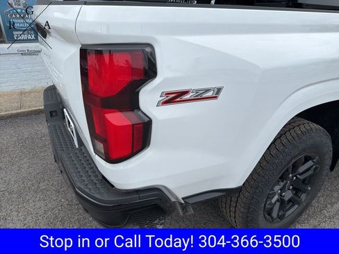 New 2026 Chevrolet Colorado Z71 w/ Midnight Edition AWD/4WD image 6