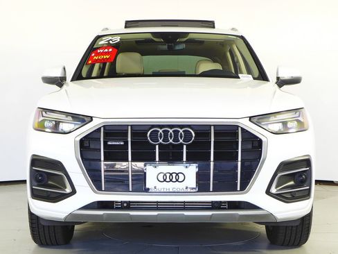Used 2023 Audi Q5 2.0T Premium w/ Convenience Package image 3
