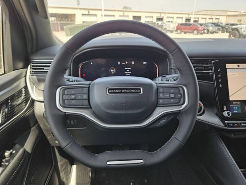 New 2026 Jeep Grand Wagoneer L Limited AWD/4WD image 18