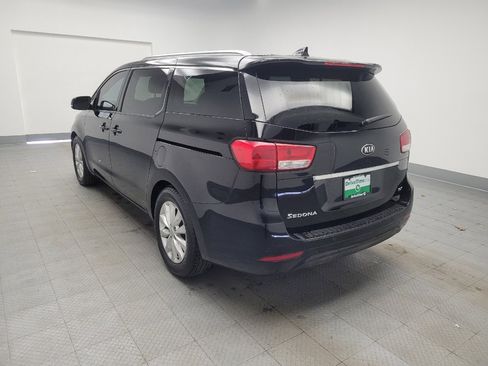 Used 2018 Kia Sedona EX image 5