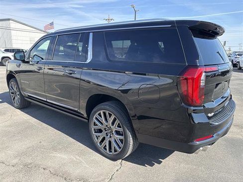 New 2026 GMC Yukon XL Denali Ultimate image 10