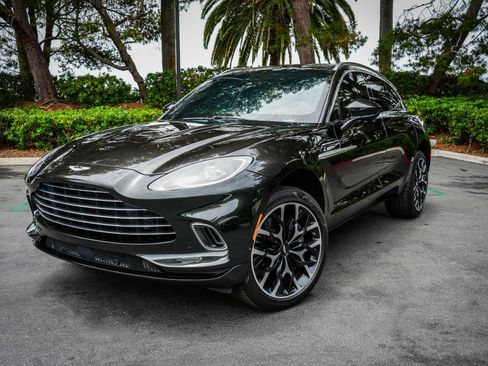Used 2022 Aston Martin DBX AWD/4WD image 34