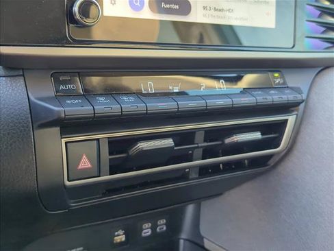 Used 2025 Toyota Camry LE w/ Convenience Package FWD image 21
