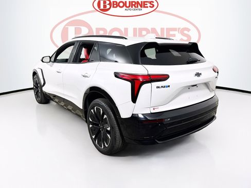 Used 2024 Chevrolet Blazer EV RS image 7