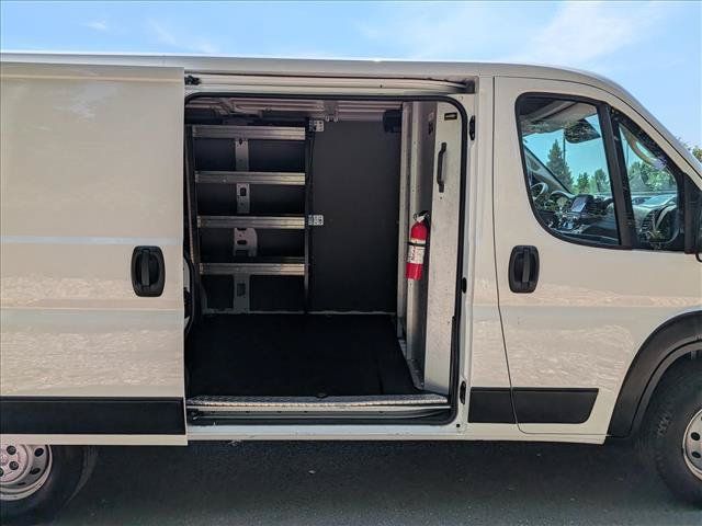 Used 2023 RAM ProMaster 2500 w/ Driver Convenience Group FWD image 13