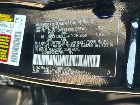 Used 2023 Toyota Highlander Platinum AWD/4WD image 48