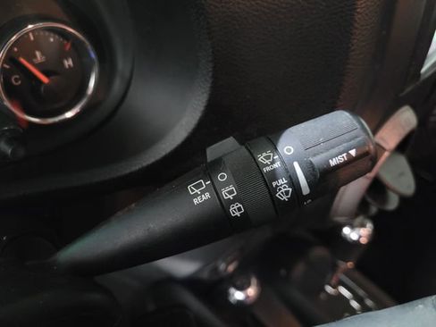 Used 2012 Jeep Wrangler Sport image 29