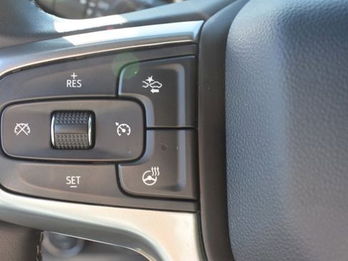 Used 2024 Chevrolet Silverado 1500 LT image 18