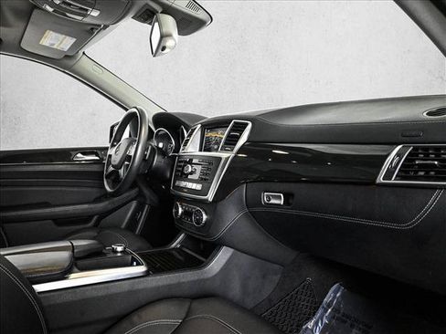 Used 2015 Mercedes-Benz ML 400 4MATIC image 6