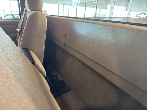 Used 2004 GMC Sierra 1500 4x4 Regular Cab w/ Light Duty Power Package image 26