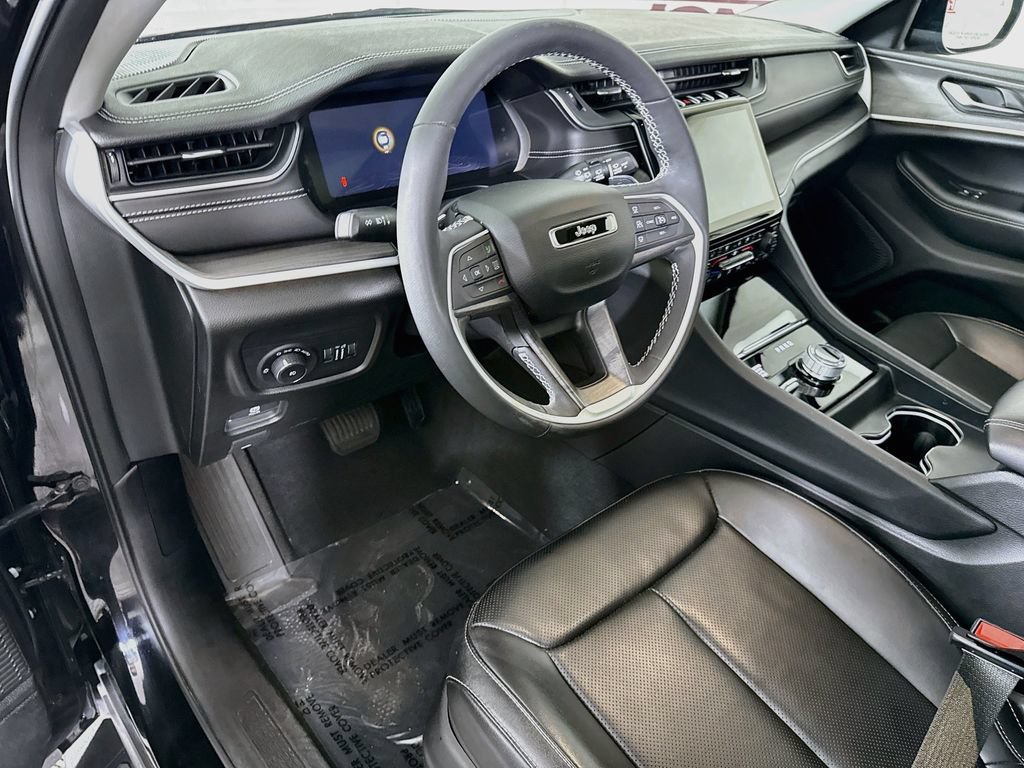 Used 2023 Jeep Grand Cherokee L Limited w/ Luxury Tech Group II AWD/4WD image 20