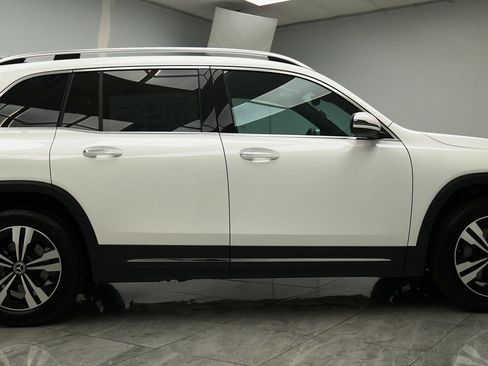 Used 2025 Mercedes-Benz GLB 250 GLB 250 image 8