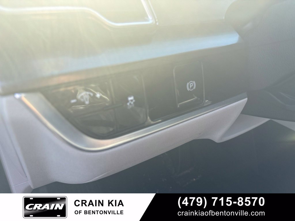 Used 2024 Kia Sportage EX FWD image 15