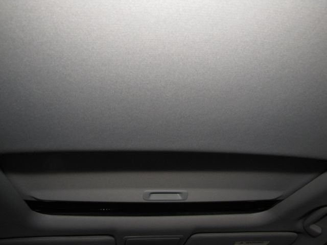 Used 2022 Honda CR-V Touring image 16