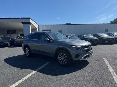 Certified 2023 Mercedes-Benz GLC 300 4MATIC image 3