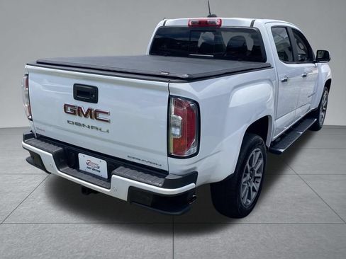 Used 2022 GMC Canyon Denali RWD image 15