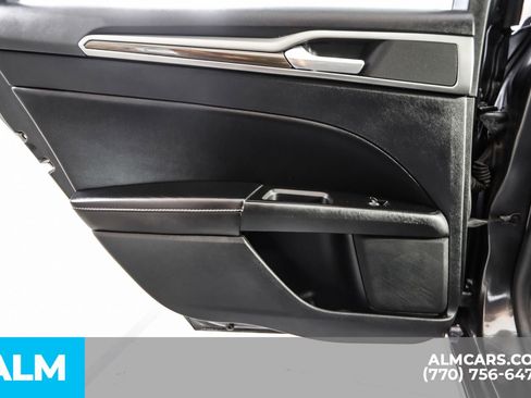 Used 2020 Ford Fusion SEL image 55