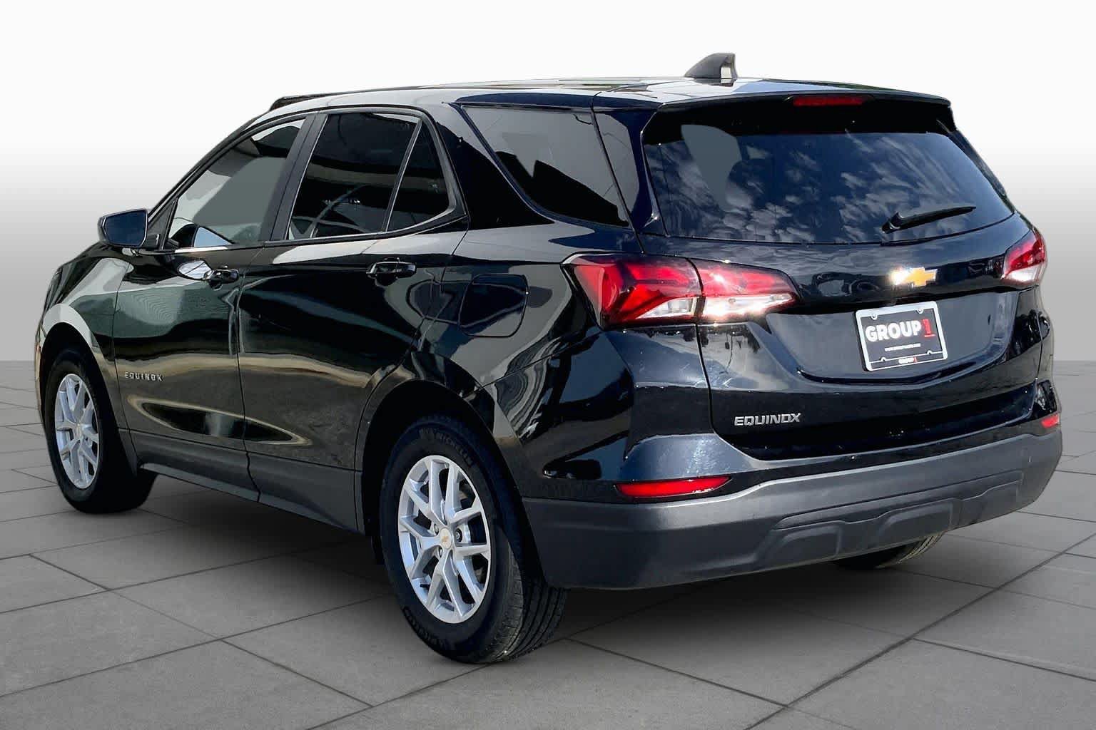 Used 2024 Chevrolet Equinox LS FWD image 12