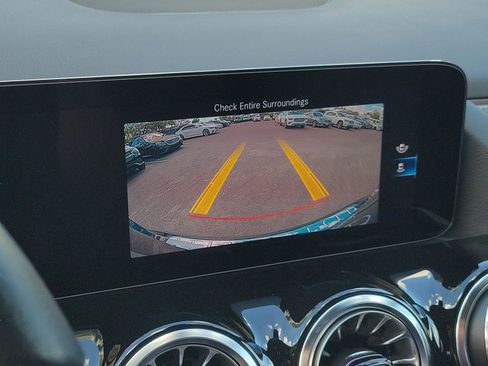 Certified 2023 Mercedes-Benz GLA 250 image 32