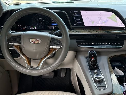 Used 2021 Cadillac Escalade Sport Platinum AWD/4WD image 6