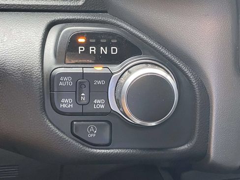 Used 2019 RAM 1500 Big Horn AWD/4WD image 25