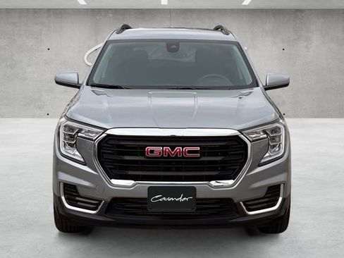 Certified 2024 GMC Terrain SLE w/ Driver Convenience Package image 18