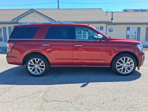 Used 2019 Ford Expedition Platinum AWD/4WD image 8