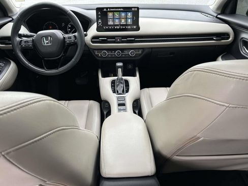 Used 2023 Honda HR-V EX-L image 11