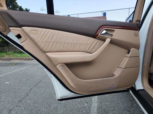 Used 2001 Mercedes-Benz S 430 image 40