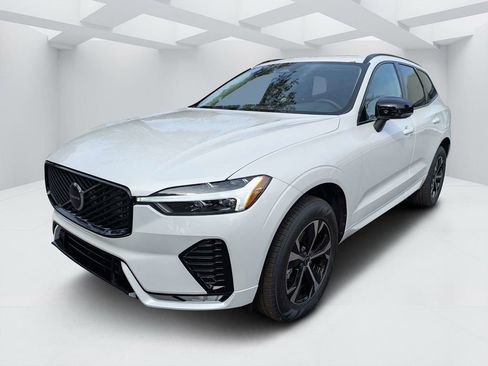 New 2026 Volvo XC60 B5 Core AWD/4WD image 7