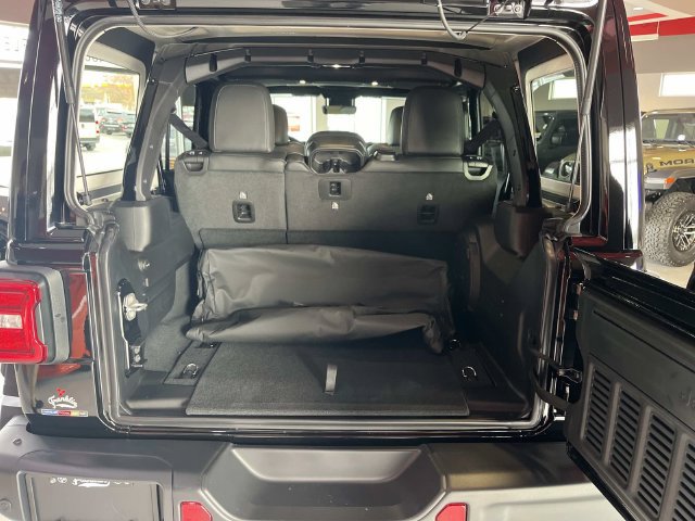 New 2026 Jeep Wrangler Unlimited Rubicon 392 w/ Quick Order Package 27X Moab AWD/4WD image 12
