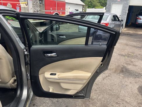 Used 2011 Dodge Charger Rallye RWD image 21
