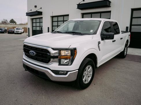 Used 2023 Ford F150 XLT w/ Trailer Tow Package image 3