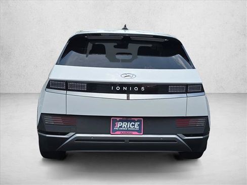 Used 2024 Hyundai Ioniq 5 SE RWD image 6