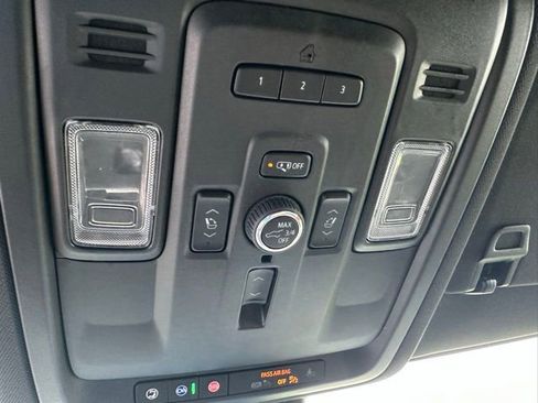 Used 2024 Chevrolet Tahoe Premier image 35