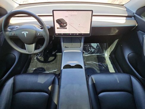 Used 2022 Tesla Model Y Long Range AWD/4WD image 14
