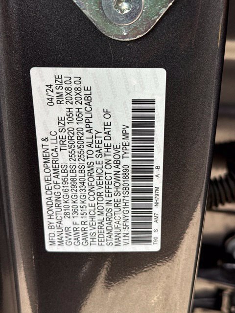 Used 2025 Honda Pilot Touring image 12