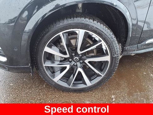 Used 2024 Volvo XC90 B6 Plus image 38